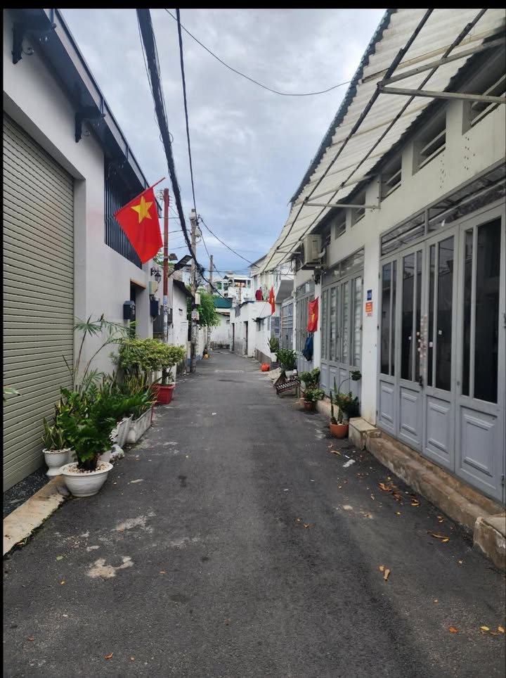 Đất An Nhơn Gò Vấp 82m² giá 4.9 tỷ - Nhà tặng kèm hấp dẫn!