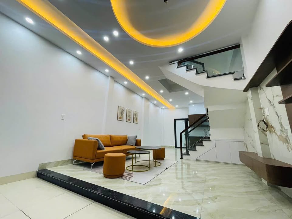 Nhà 3 tầng phường Cao Thắng, Hạ Long 50.5m² giá 2 tỷ - Đón Tết an lành!