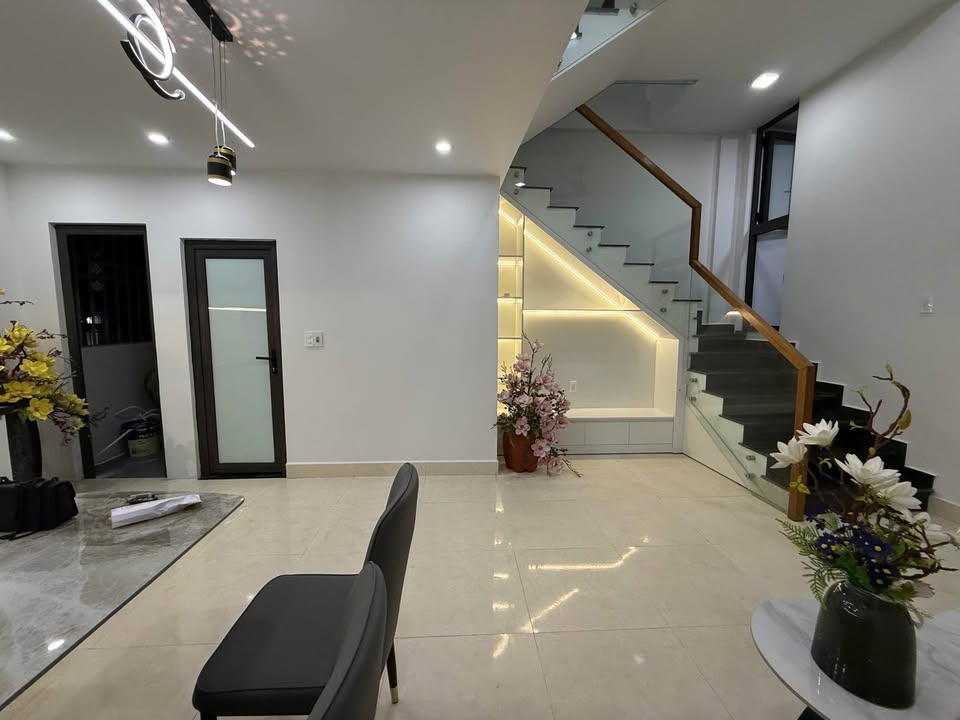 Nhà bán tại Kiệt 227 Trần Phú, Huế 60m² giá 2.68 tỷ - Ô tô vào tận sân!