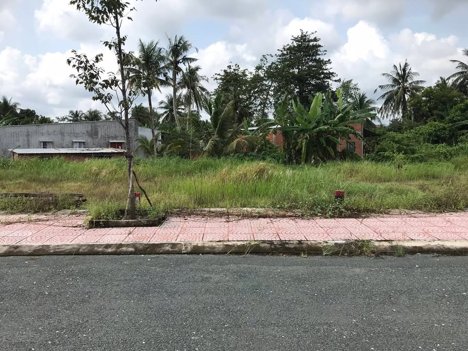 Đất nền KDC Hồng Phát Ngã Bảy 74m² chỉ 380 triệu - Sổ hồng đầy đủ!