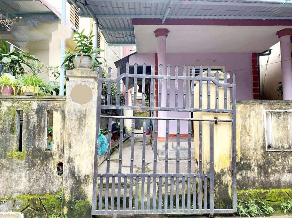 Nhà phố trung tâm Đông Hà 110m² giá 1.2 tỷ - An ninh tốt, tiện ích đầy đủ!