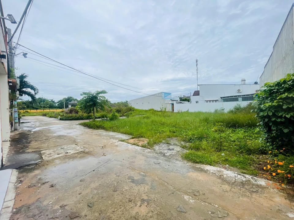 Đất thổ cư 140m² góc 2 mặt tiền gần ga Lê Duẩn TP. Phan Thiết - Cơ hội đầu tư sinh lời!