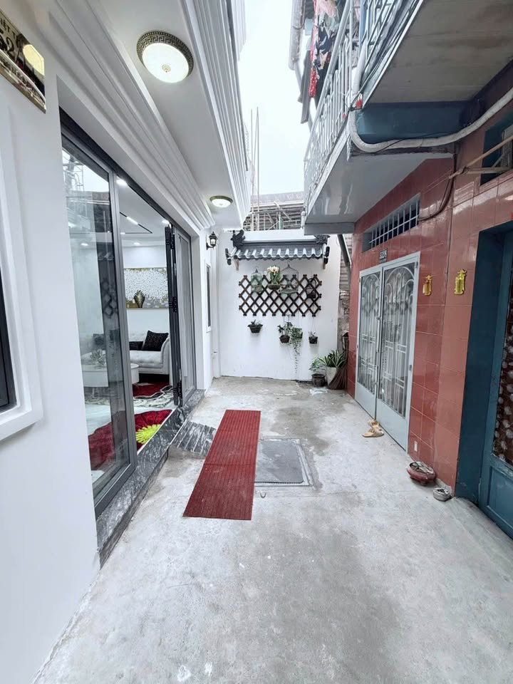 Biệt thự mini 33m² tại quận Tân Bình giá chỉ 4.75 tỷ - Đầu tư sinh lời ngay!