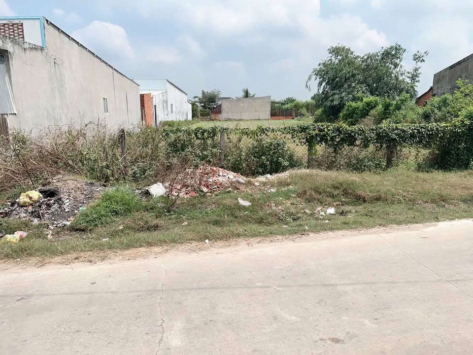 Đất vườn Đức Hòa Thượng 1300m² giá 4.95 tỷ - Sổ hồng chính chủ