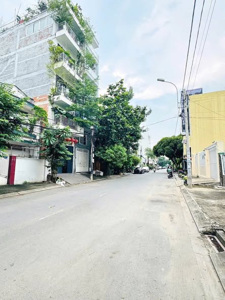 FrontHouse Mặt Tiền Đường Tân Mỹ Quận 7 - Diện tích 115m², Giá 12.5 tỷ - Cơ hội đầu tư tuyệt vời!