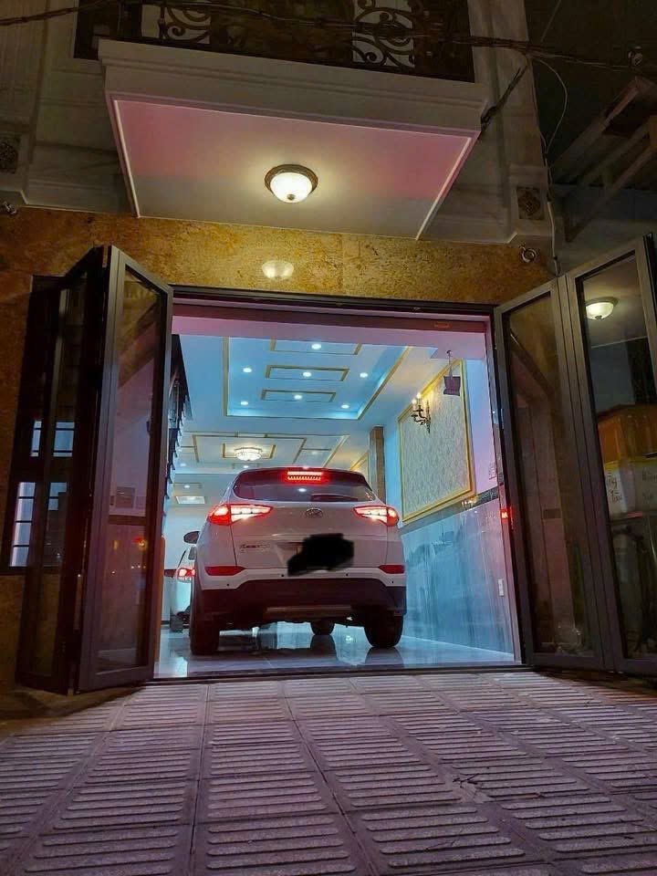 Cho thuê nhà mặt tiền đường 30/4, Vũng Tàu - Giá 20 triệu/tháng, thương lượng tốt!