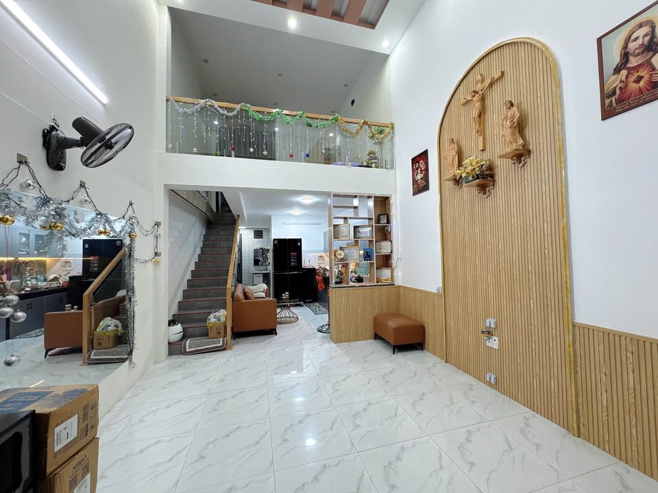 Nhà gác lửng 63m² giá 2.88 tỷ - Gần Nhà Thờ Lộc Lâm, vị trí đẹp!