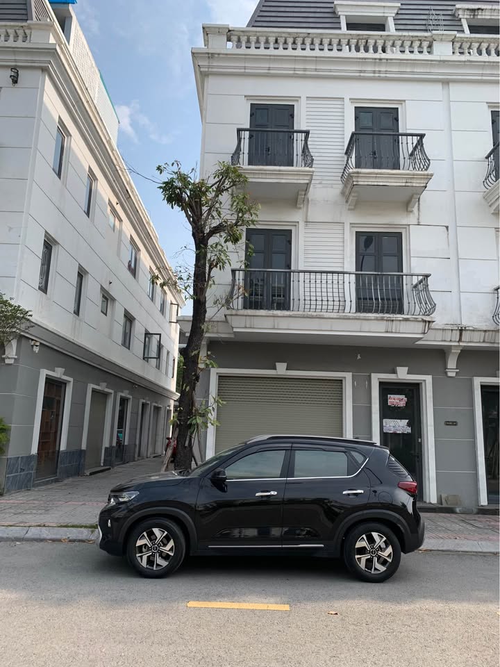 Shophouse Vincom Cẩm Phả 75m² giá 5 tỷ - Căn khe thoáng hướng Tây, view vườn hoa!