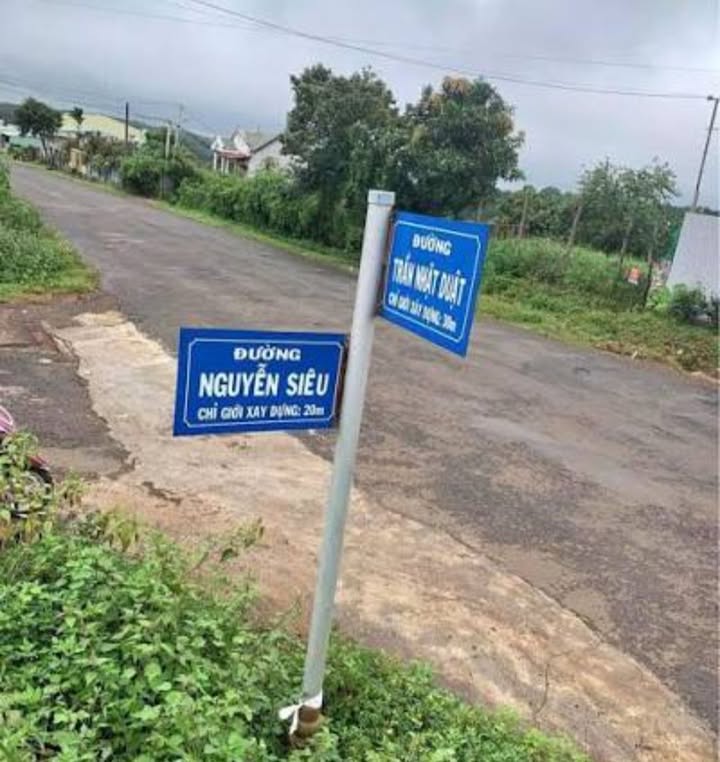 Lô đất mặt tiền đường Nguyễn Siêu, Pleiku 300m² - Đầu tư sinh lời ngay!