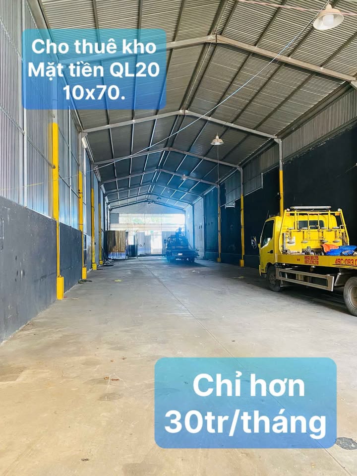 Kho cho thuê tại Liên Nghĩa 700m² giá 35 triệu - Vị trí đắc địa gần sân bay!