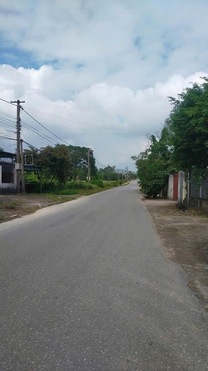 Đất nền 3300m² khu 2 Hải Hòa - Giá chỉ 12 tỷ, vị trí thuận lợi!