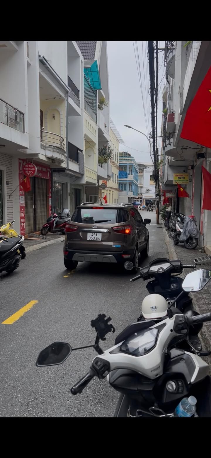 Cho thuê mặt bằng 50m² phố Nguyễn Lương Bằng giá 10 triệu - Phù hợp kinh doanh ăn uống!