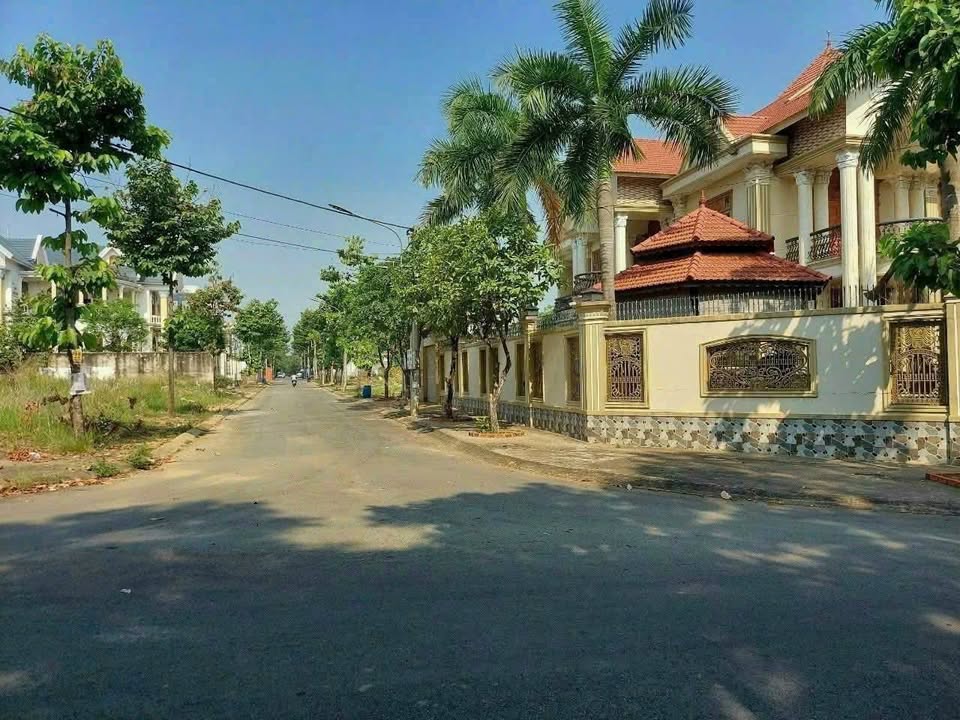 Biệt thự KDC Biconci Tân Bình 392m² giá 12.544 tỷ - Cơ hội đầu tư tuyệt vời!