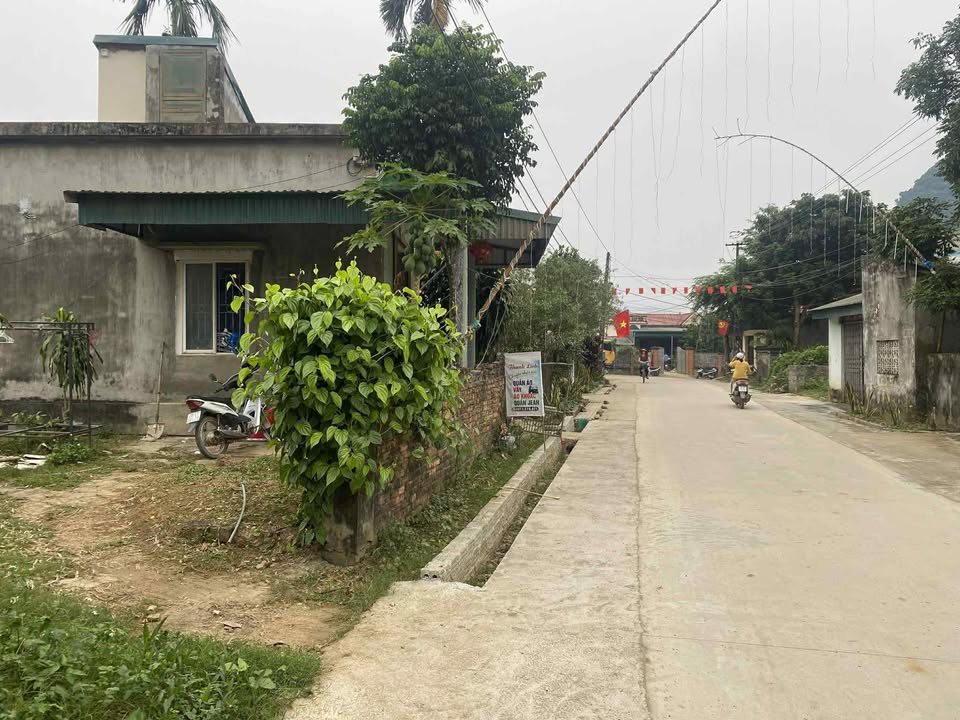 Lô đất An Nghĩa, Lạc Thủy 1000m² giá 3.2 tỷ - Đầu tư lý tưởng cho nghỉ dưỡng!