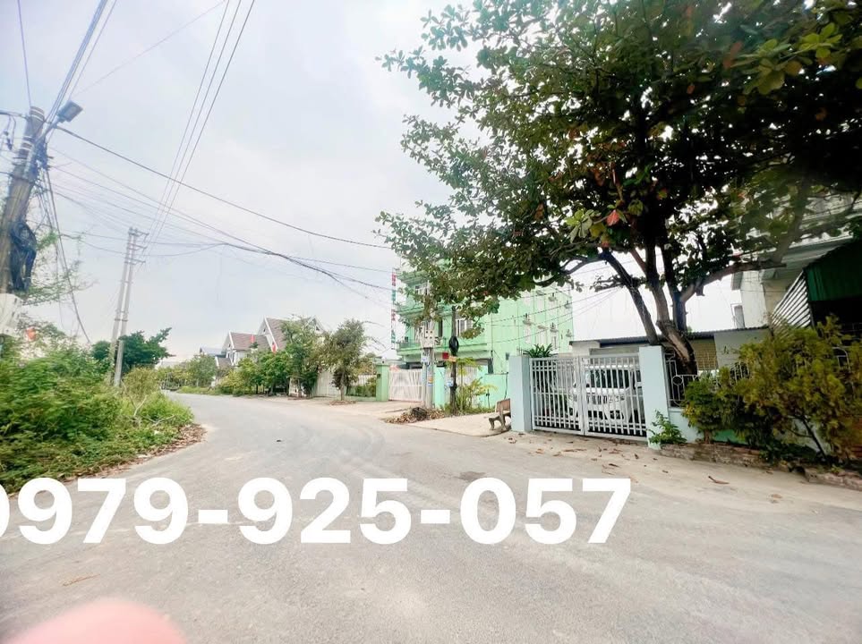 Lô đất 90m² khu phố Bí Giàng, Yên Thanh - Chỉ 800 triệu VND, 2 mặt tiền!