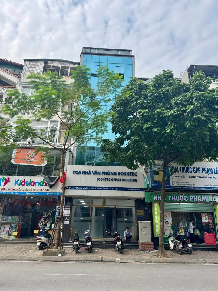 Mặt phố Trần Kim Xuyến 90m² giá 61 tỷ - Kinh doanh đỉnh cao!