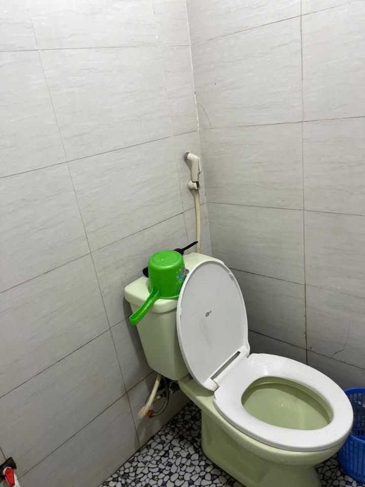 Phòng cho thuê tại Nguyễn Huệ, Lào Cai 18m² - Không gian yên tĩnh lý tưởng