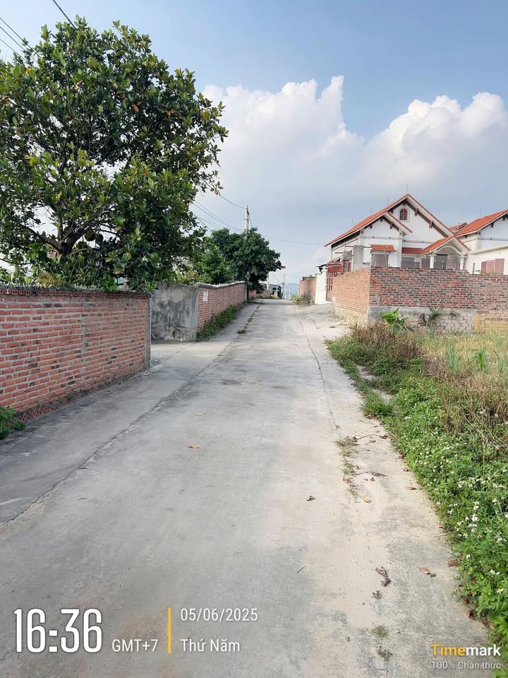 Nhà riêng Đông Triều 147m² giá thỏa thuận - Khu dân cư đông đúc, giao thông thuận lợi!