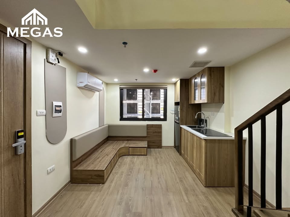 Căn hộ cho thuê 2N1K tại 189 Hoàng Hoa Thám, Ba Đình - Nội thất đầy đủ, ban công thoáng mát!