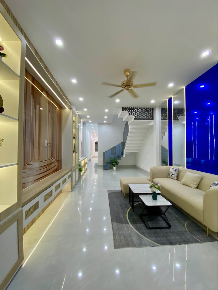 Nhà phố mặt tiền 702 Lâm Quang Kỳ, Rạch Giá 80m² giá 3 tỷ - Vị trí trung tâm hành chính!