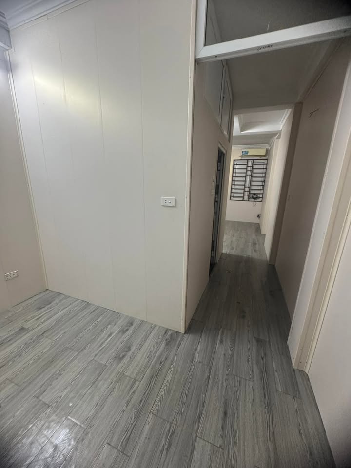 Nhà 5 tầng cho thuê tại Bạch Mai, 36m² - Khu dân cư yên tĩnh, phù hợp cho hộ gia đình!