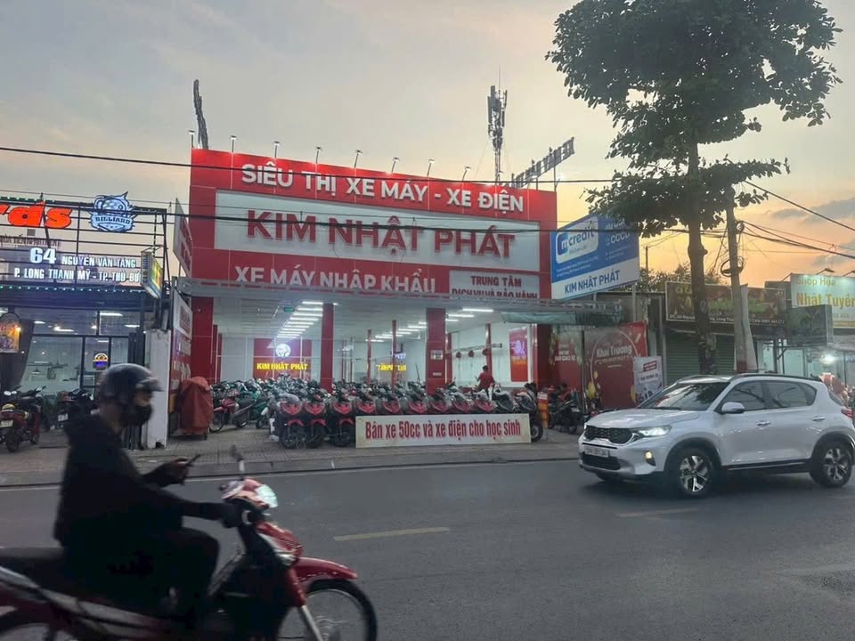 Đất nền đẹp tại Nguyễn Văn Tăng, Q9 - Diện tích 424m², giá 57 tỷ - Cơ hội đầu tư tuyệt vời!