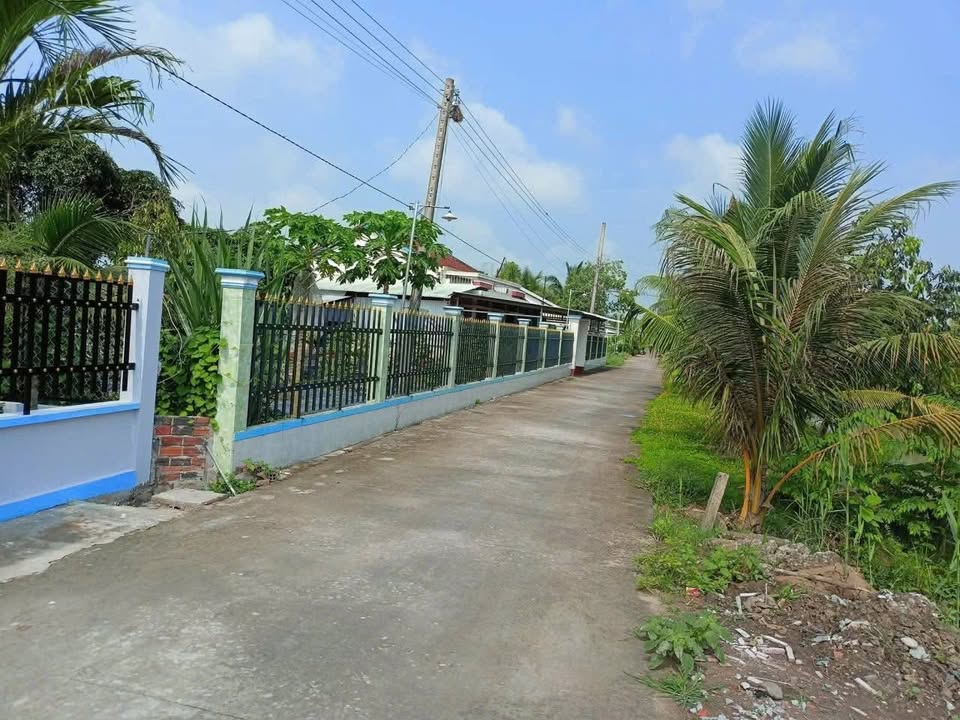 Nhà cấp 4 biệt thự mái thái 629m² tại Cờ Đỏ - View sông thoáng mát!