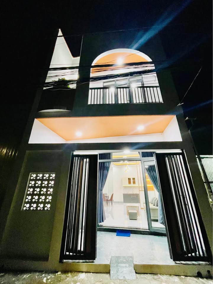 Nhà đẹp hẻm 180 Hoàng Hoa Thám 53m² giá 1.6 tỷ - Cơ hội an cư tuyệt vời!