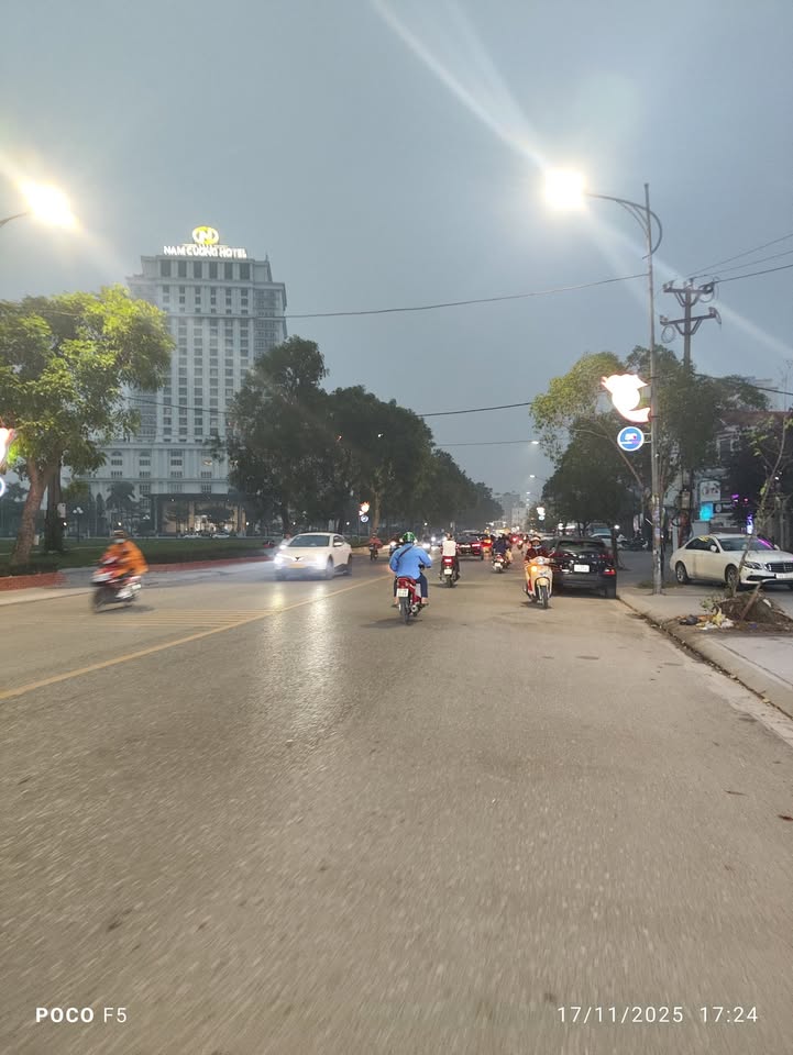 Nhà mặt tiền Trần Hưng Đạo, Nam Định 60m² giá 10.5 tỷ - Đầu tư sinh lời bền vững!