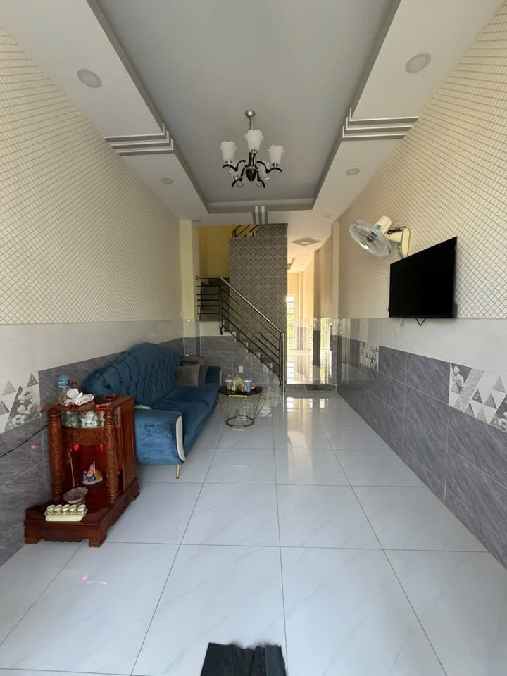 Nhà hẻm xe hơi đường Lê Văn Lương, Nhơn Đức, 33m² giá 1.3 tỷ - Thương lượng tốt!