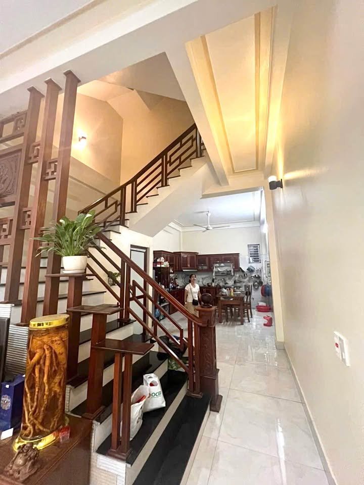 Nhà 3 tầng tại Vũ Phúc, Thái Bình - 80m² chỉ 3 tỷ, ô tô để trong nhà!