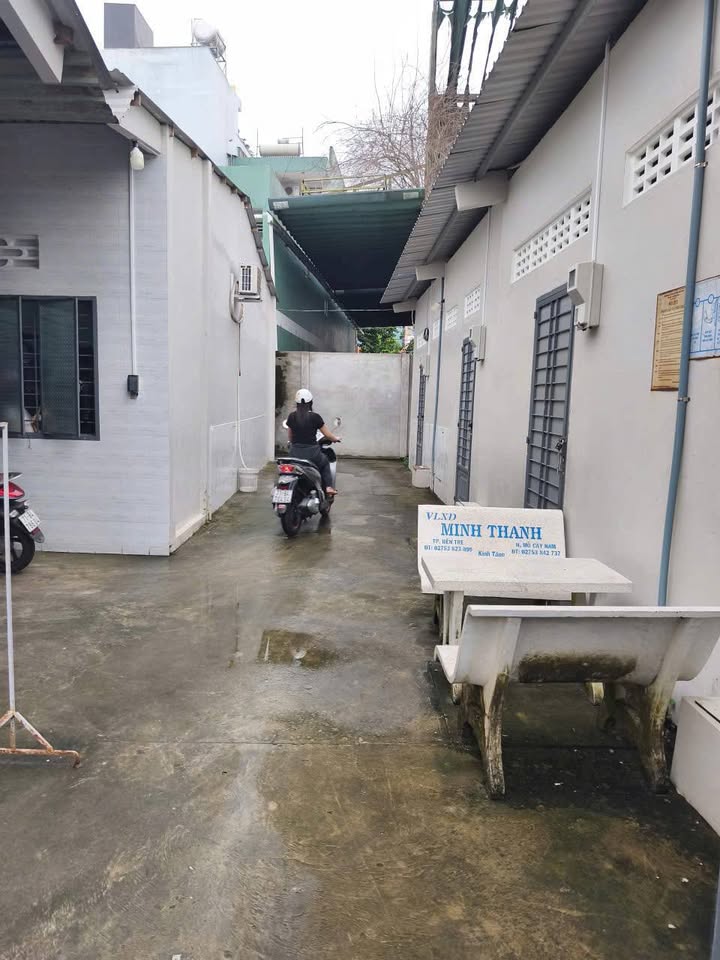 Bán mặt tiền 30/4, phường Phú Tân, Bến Tre, 735m² - Vị trí đắc địa, thu nhập ổn định!