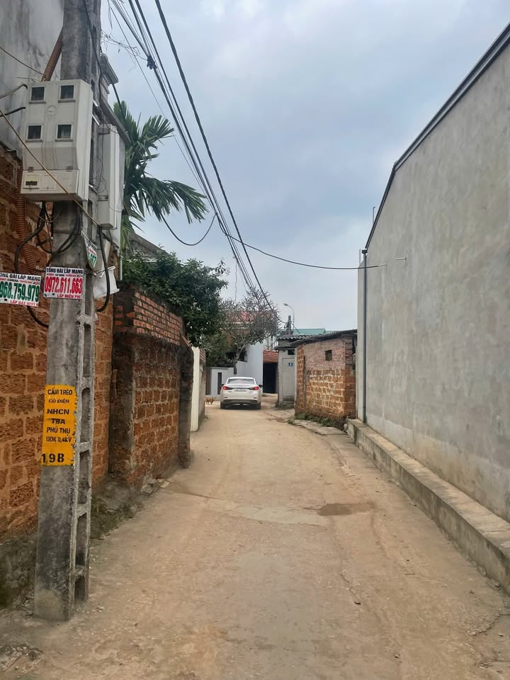 Đất thổ cư Lại Thượng, Thạch Thất 120m² giá 1,65 tỷ - Nhanh tay sở hữu!