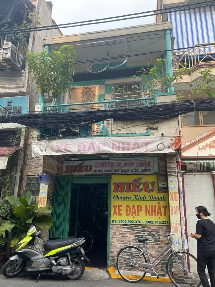 Nhà mặt tiền Đất Thánh, Tân Bình 32m² giá 8.2 tỷ - Kinh doanh ngay!