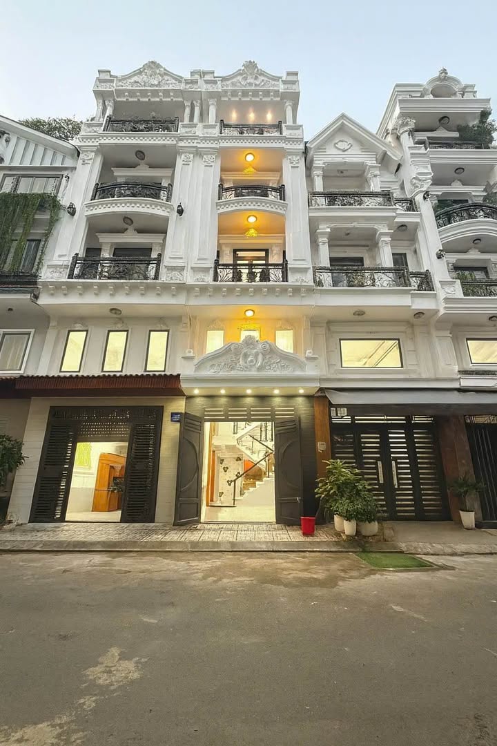 Nhà 5 tầng chính chủ tại Tân Thới Hiệp, Quận 12 giá 5 tỷ - Ô tô vào nhà!