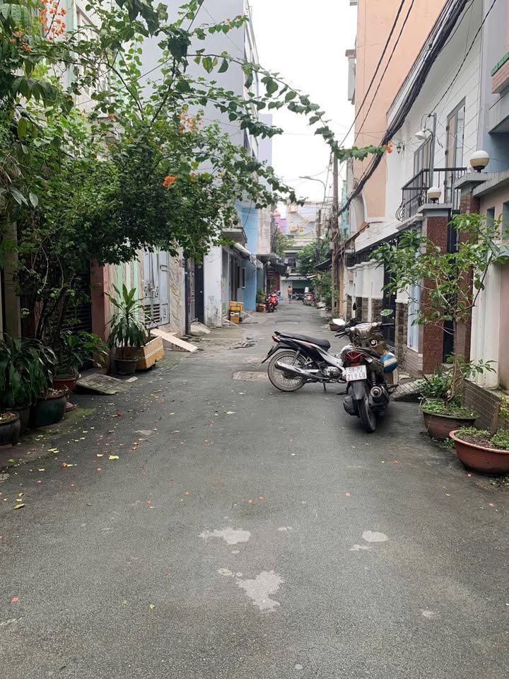 Nhà bán hẻm xe hơi đường Thiên Phước, Tân Bình 86m² giá 13 tỷ - Vị trí đắc địa, sẵn sàng vào ở!