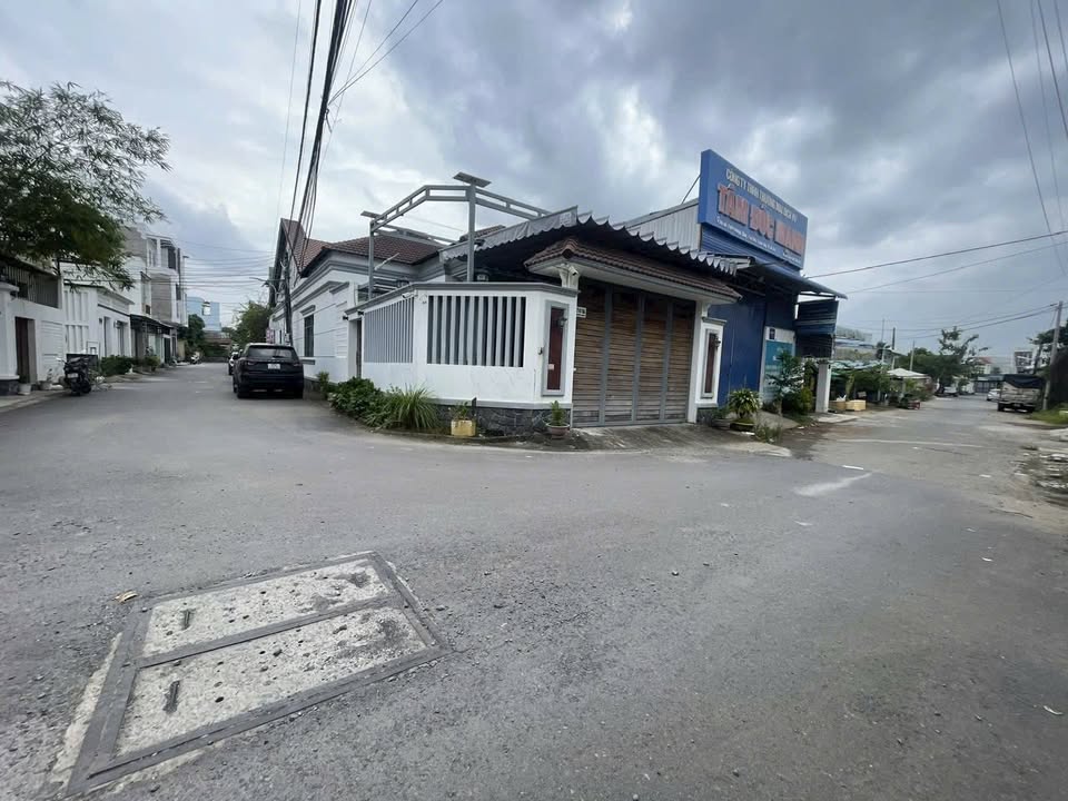 Nhà trệt lầu An Thới 42.5m² giá 2.65 tỷ - Sẵn sàng vào ở ngay!