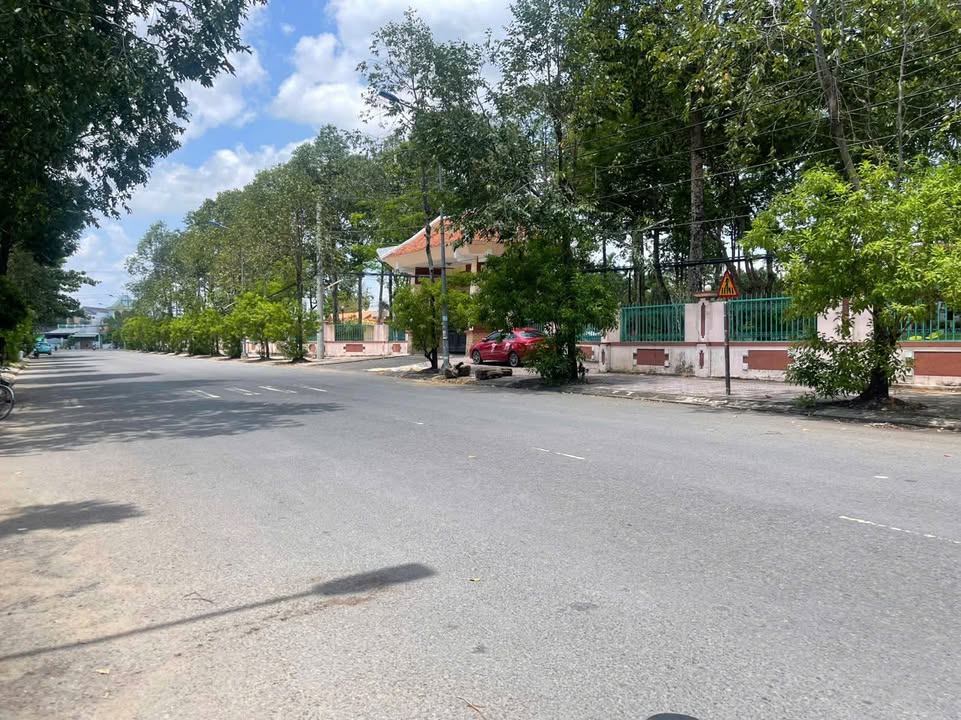 Đất nền 140m² tại Long Phước, Vĩnh Long - Tặng nhà cấp 4, giá 1.3 tỷ