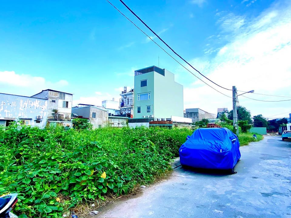 Đất nền Hẻm 12 Gò Cát, Phú Hữu 107m² giá chỉ 6.95 tỷ - Cơ hội đầu tư tuyệt vời!