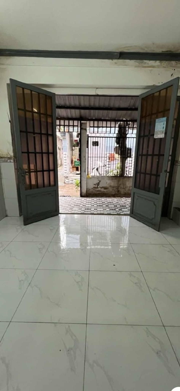 Nhà bán đường Nguyễn Thị Thập, quận 7, 40m² giá 6 tỷ - Hẻm thông thoáng, vị trí trung tâm!