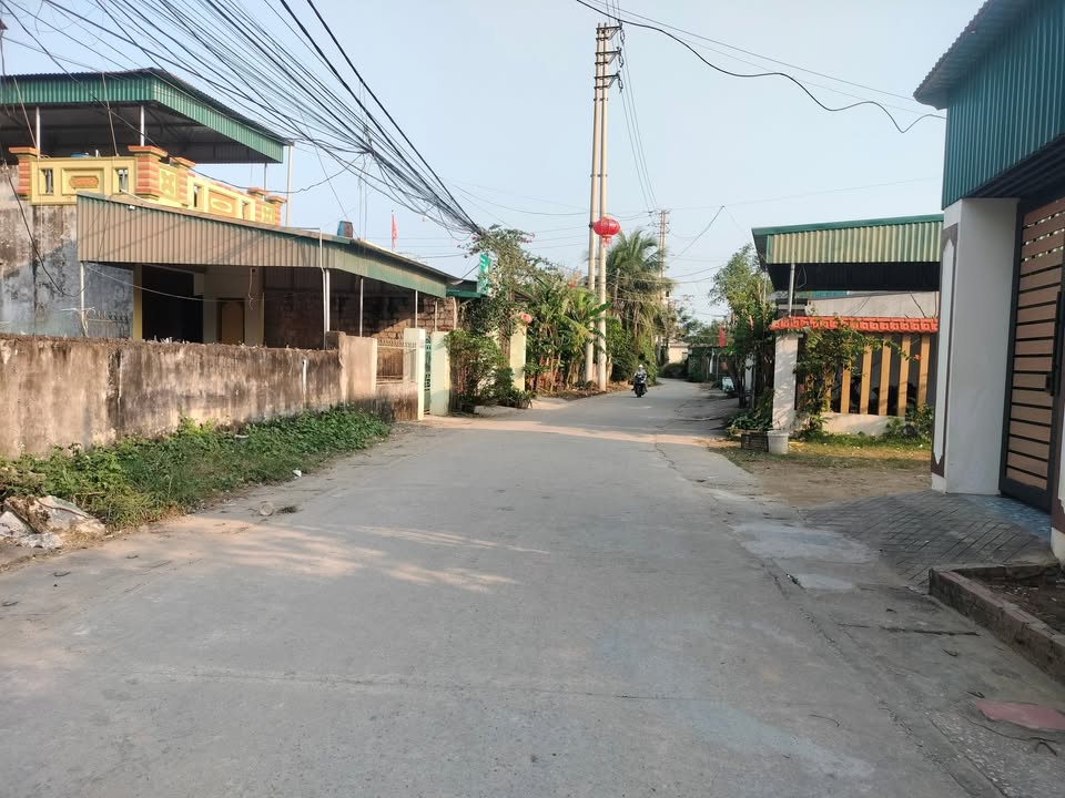 Đất nền FLC Sầm Sơn 140m² giá 2 tỷ - Vị trí đắc địa, gần biển!