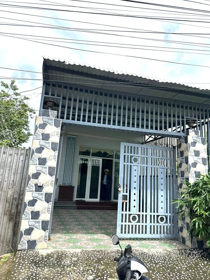 Nhà phố 200,9m² tại phường Phú Khương, Vĩnh Long - Giá 3,8 tỷ thương lượng nhẹ!