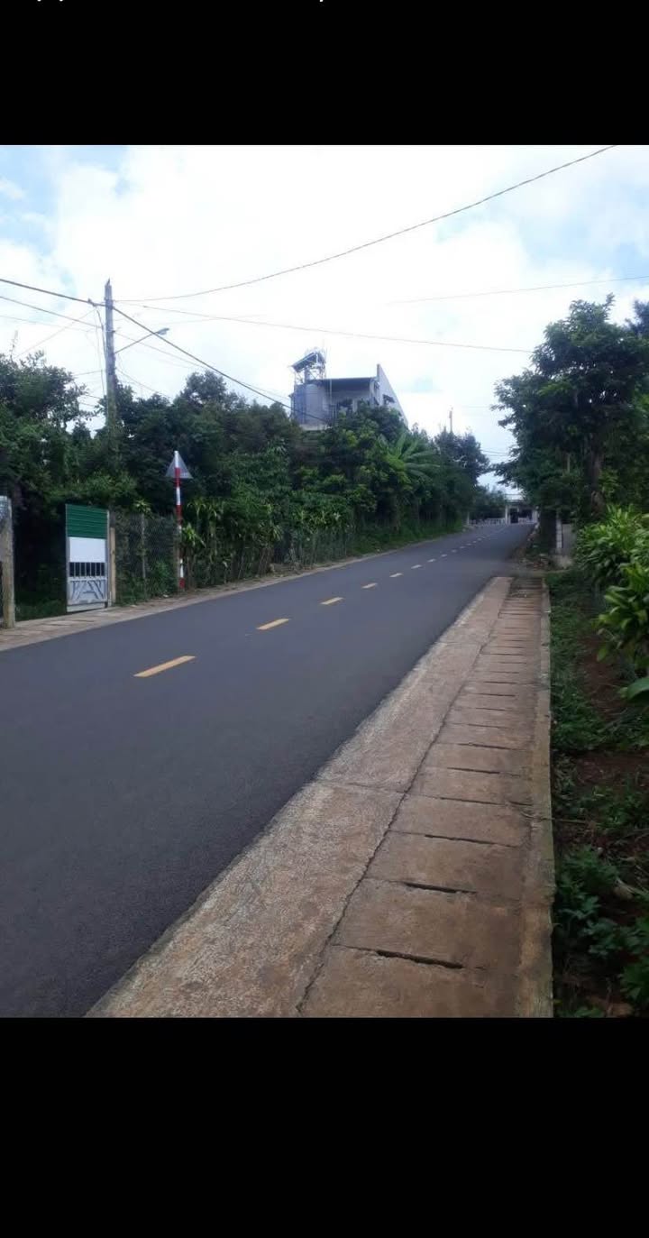 Nhà thôn 6 Hòa Ninh, Di Linh 199.5m² giá 2.2 tỷ - Cần bán gấp trong 3 ngày!