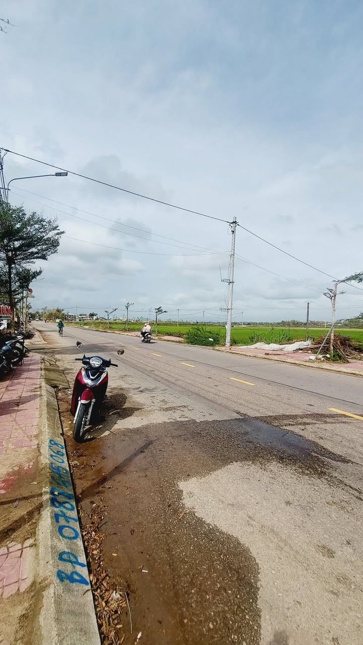 Bán FrontHouse Mặt tiền Nhơn Khánh 122,4m² giá chỉ 1,4 tỷ - Vị trí đắc địa cho kinh doanh!