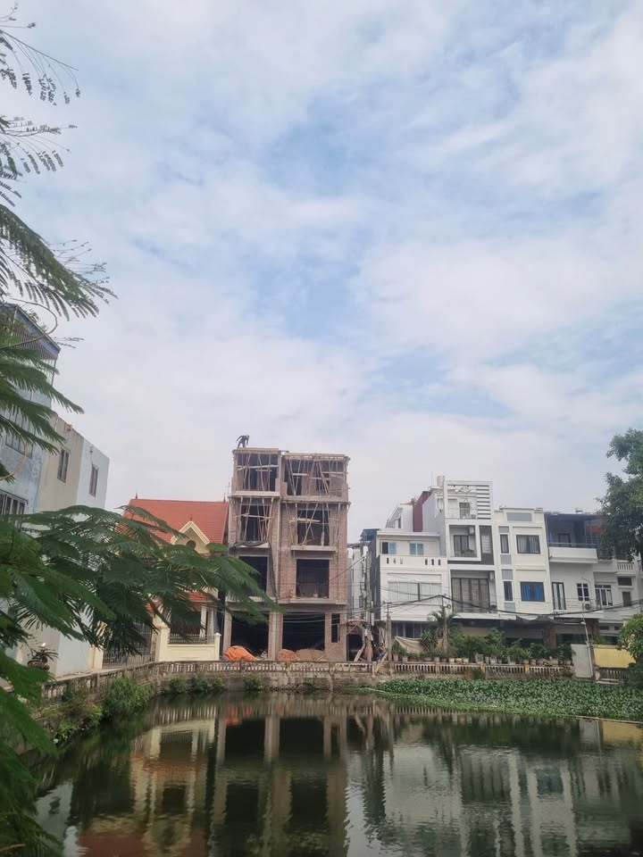 Nhà mặt hồ Đằng Hải 45m² giá 4.15 tỷ - Thiết kế hiện đại, full nội thất