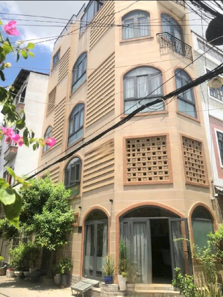 Nhà phố góc 2 mặt tiền đường Âu Cơ Tân Bình 44m² - Kinh doanh tự do, giá chỉ 19 tỷ!