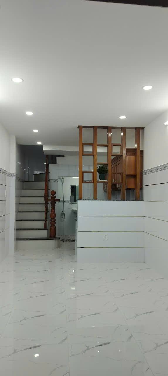 Nhà mới Bình Trị Đông, 24m² giá 3.3 tỷ - Sổ đỏ chính chủ, sẵn sàng công chứng ngay!
