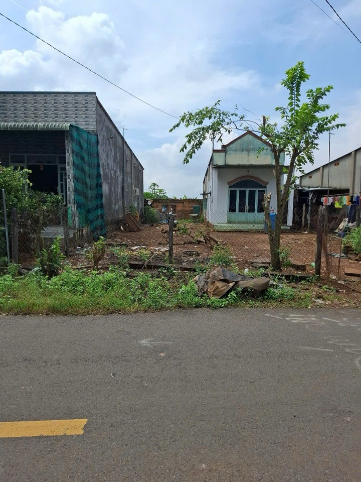 Nhà vườn 326m² tại Trảng Bom - Đồng Nai, giá chỉ 9xx triệu - Cơ hội sở hữu tuyệt vời!