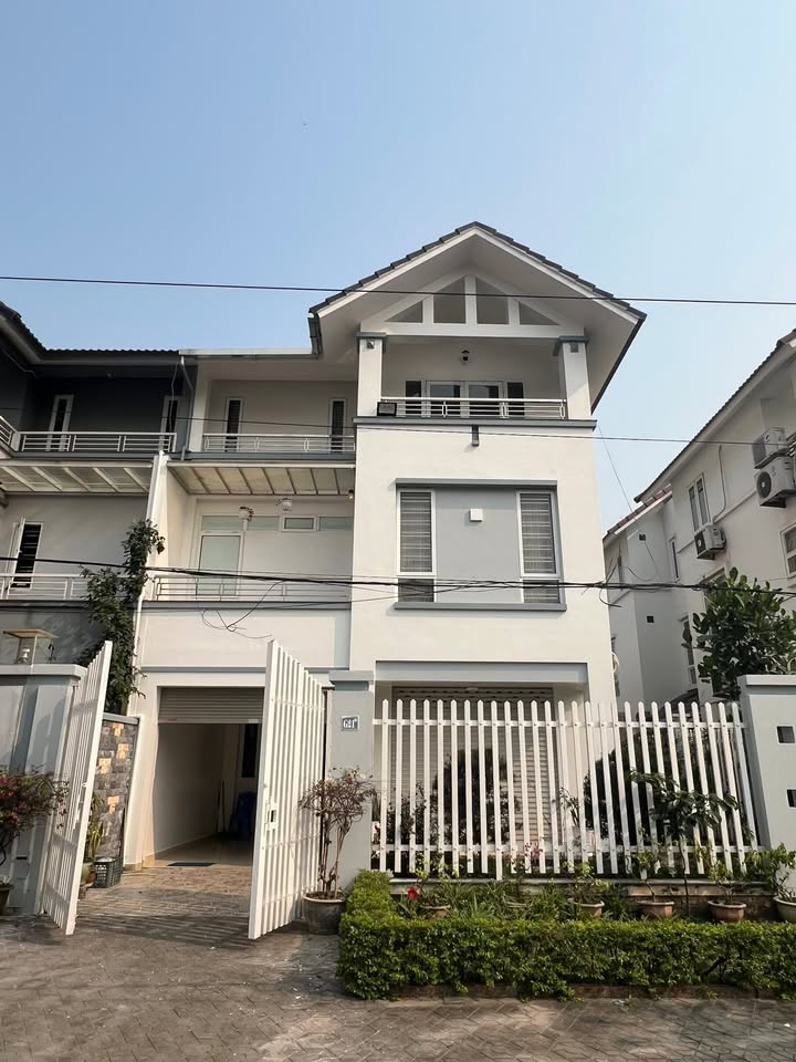 Townhouse cho thuê đường Mê Linh, Hải Phòng 180m² - Nội thất đầy đủ, giá mềm!