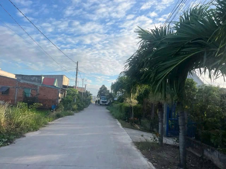 Đất thổ cư 190m² tại ấp 3, Mỹ Yên, Bến Lức, chỉ 1.97 tỷ - Hướng Tây, tiện ích đầy đủ!